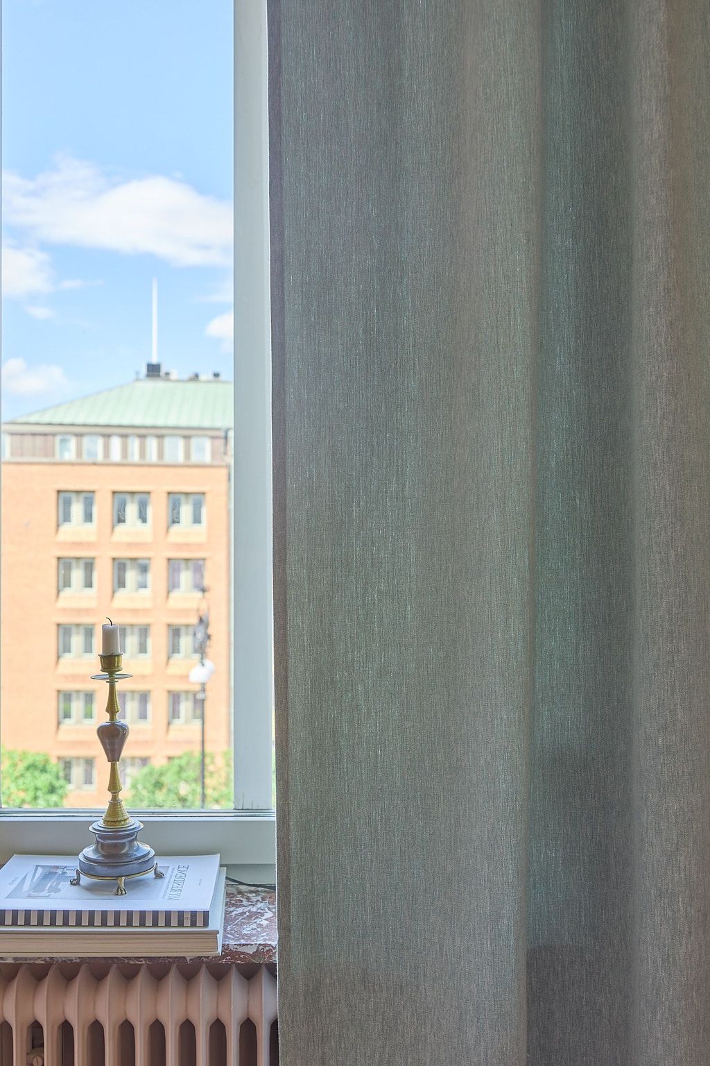 Grön gardin i bomullsblandning