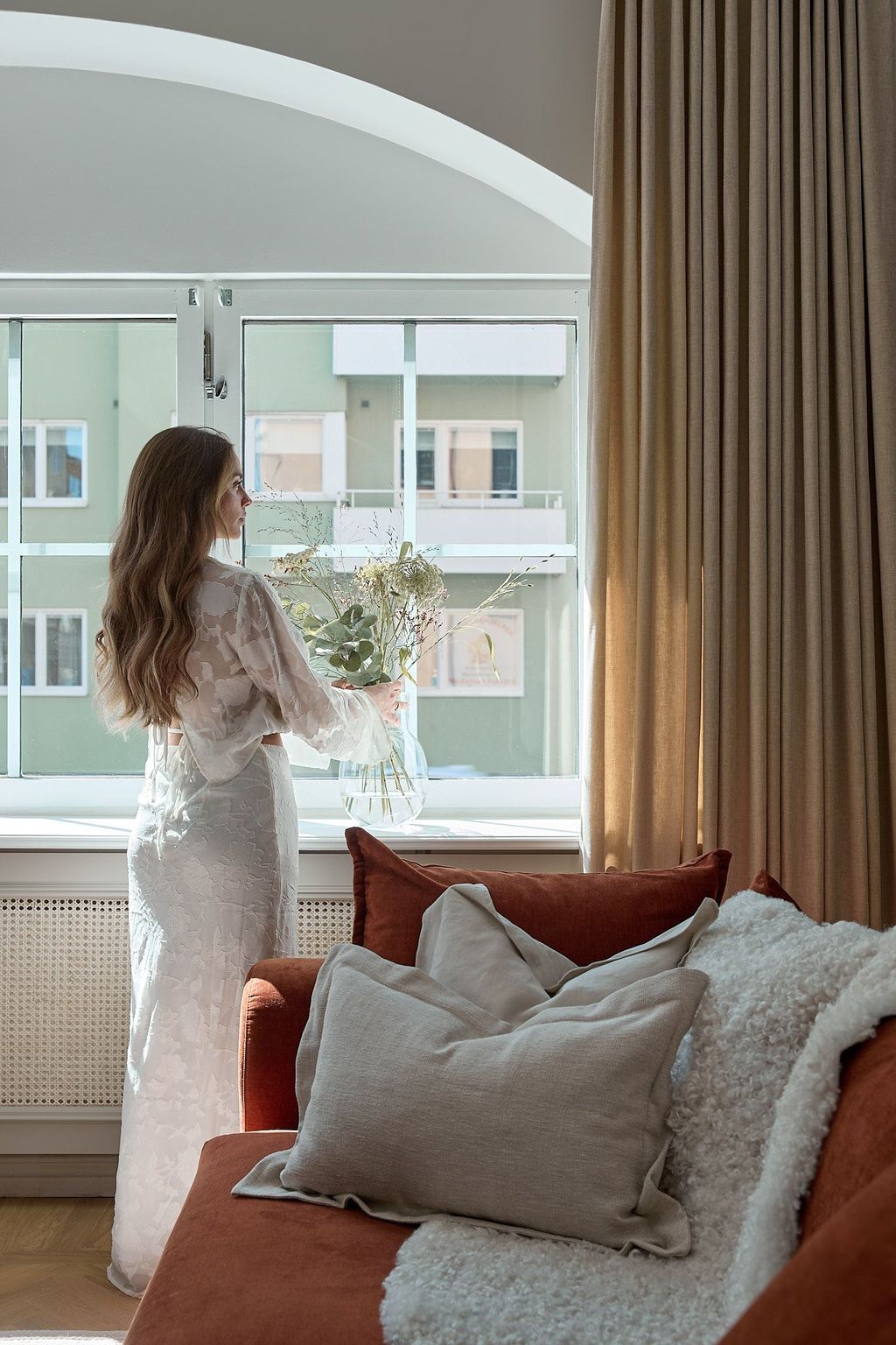 Light brown curtain in a cotton blend