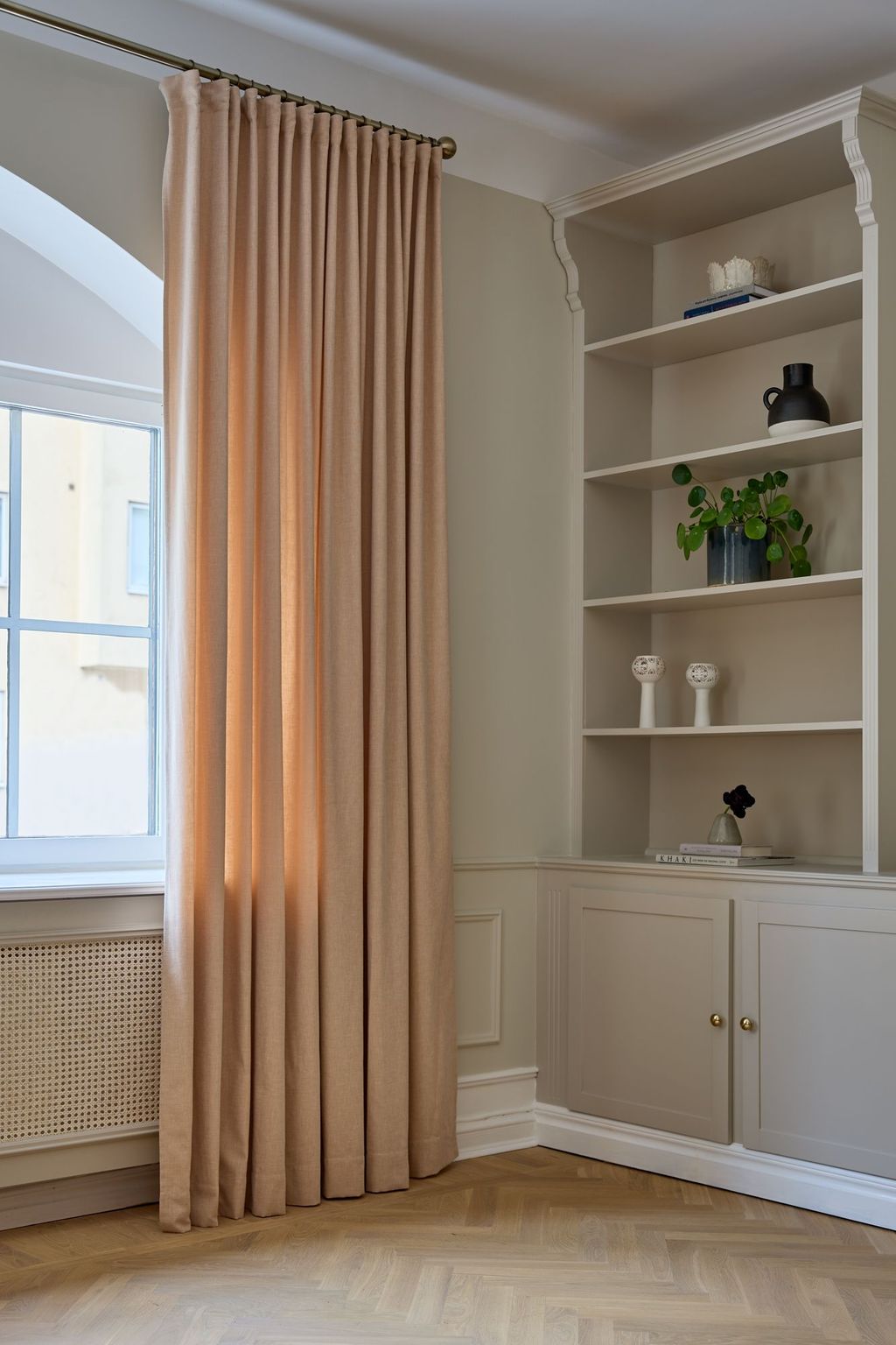 Light pink curtain in a cotton blend